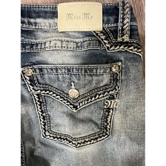 Miss Me Women's Size 31 Ankle Skinny Jeans Embellished Pockets Light Wash Denim - Picture 3 of 8